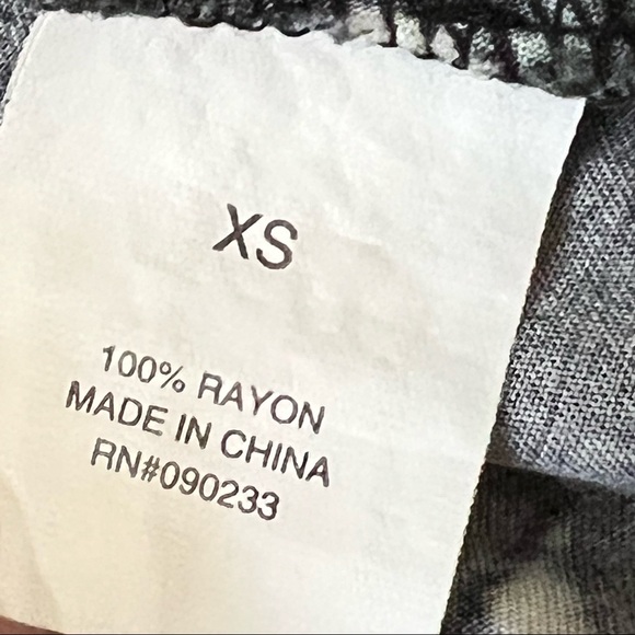 Kendall & Kylie Floral Cut Out Dress - Picture 3 of 9